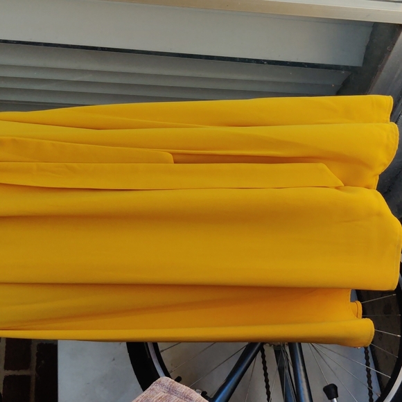 Gibson Latimer Canary button front midi dress - Picture 3 of 10